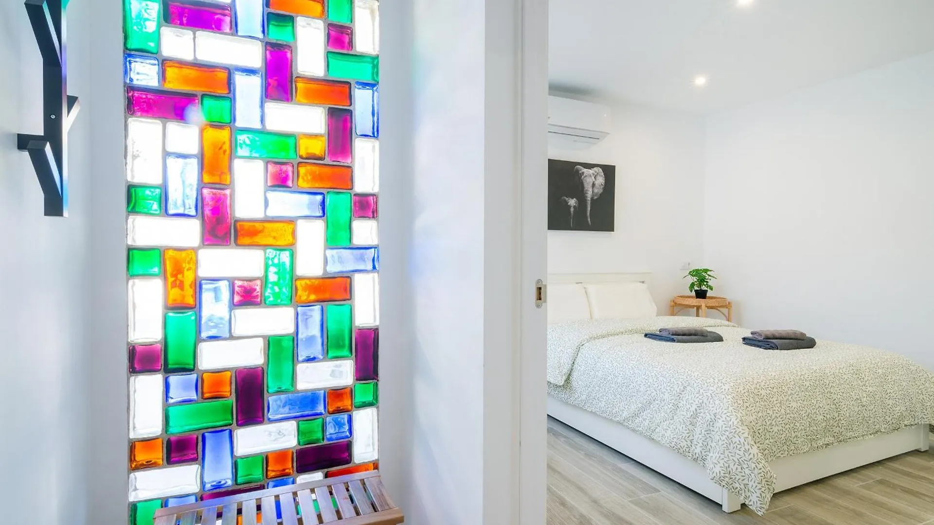 Salatan Apartments, Plaza Paris Λορέτ Ντε Μαρ 0*,