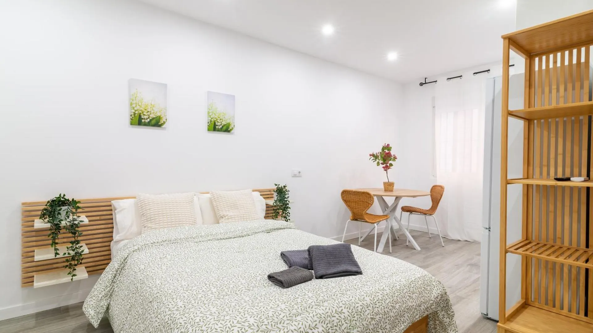 Διαμέρισμα Salatan Apartments, Plaza Paris Λορέτ Ντε Μαρ